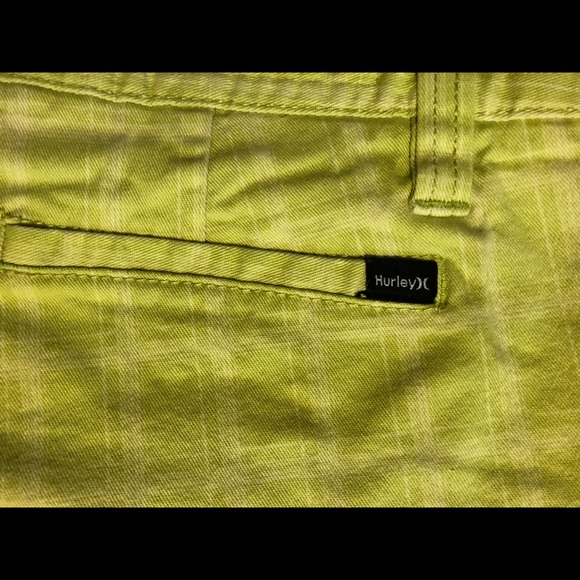 Shorts - Picture 3 of 4